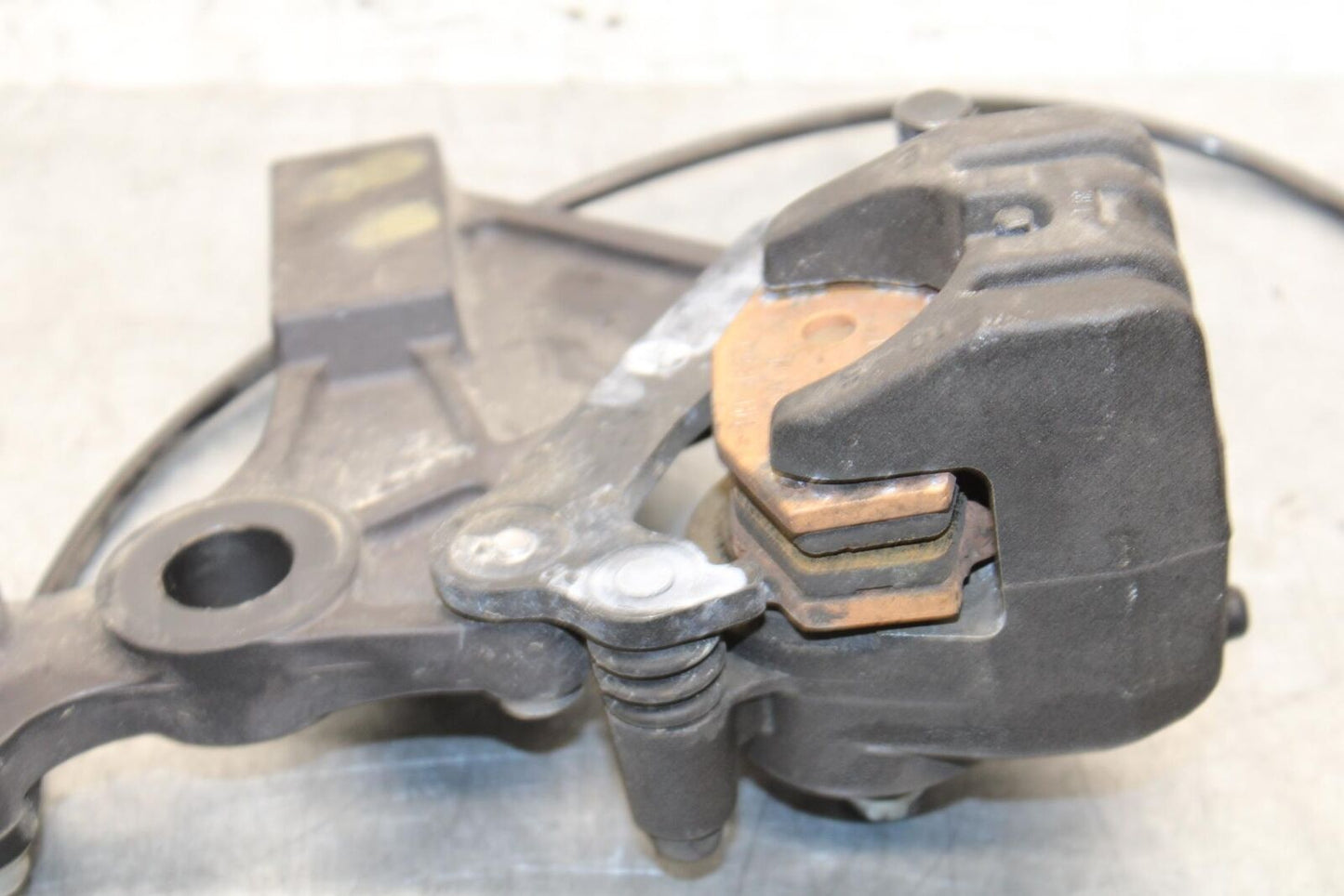 2014 Kawasaki Ninja 650 EX650E REAR BACK BRAKE CALIPER W MOUNT BRACKET BB569