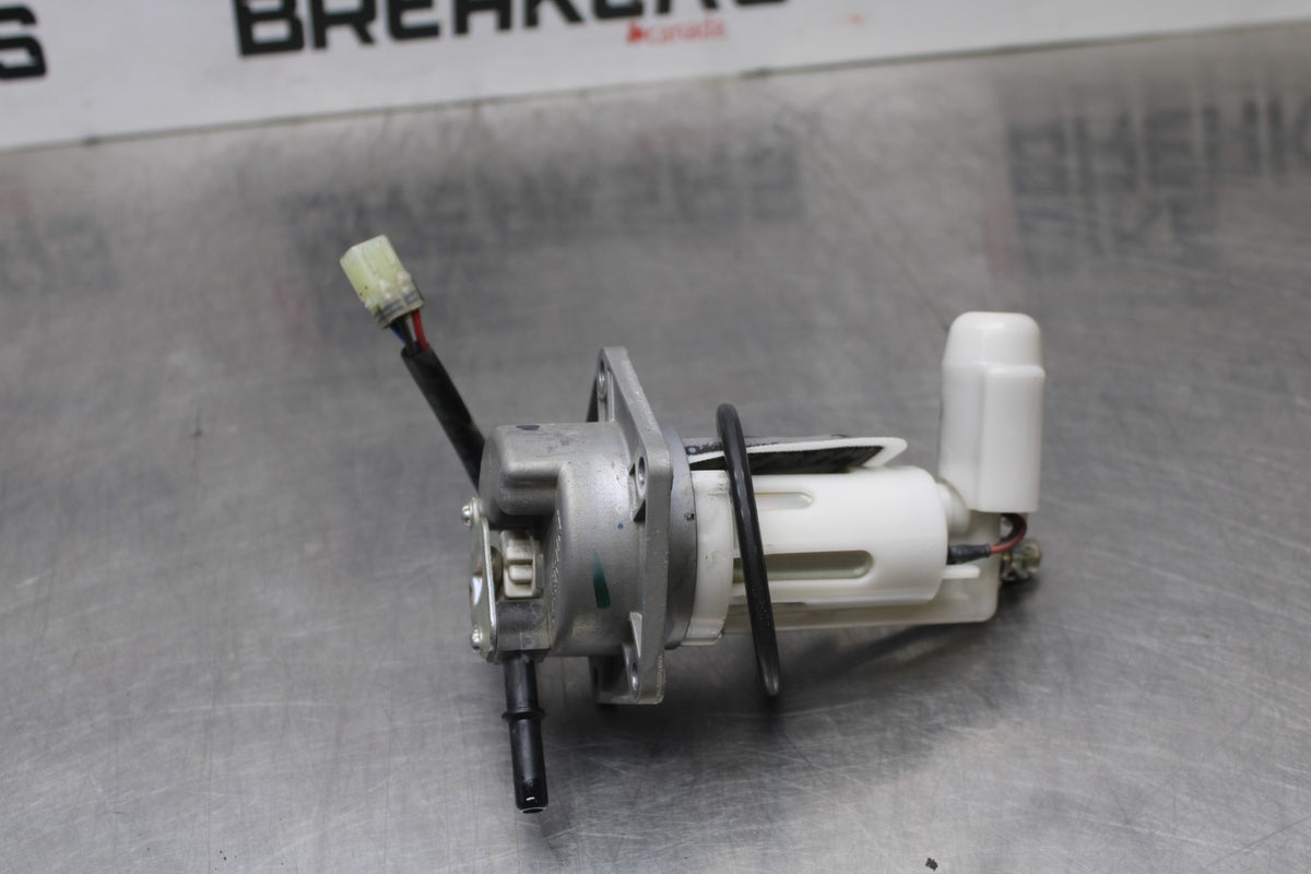 06-07 KAWASAKI NINJA 650R EX650A FUEL PUMP GAS PETROL SENDER UNIT BB774