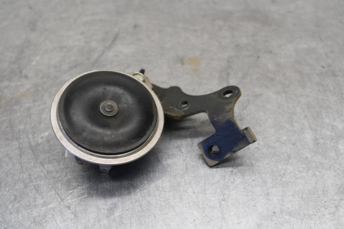 09-14 YAMAHA YZF R1 HORN SIGNAL 14B-83371-00-00 BB696