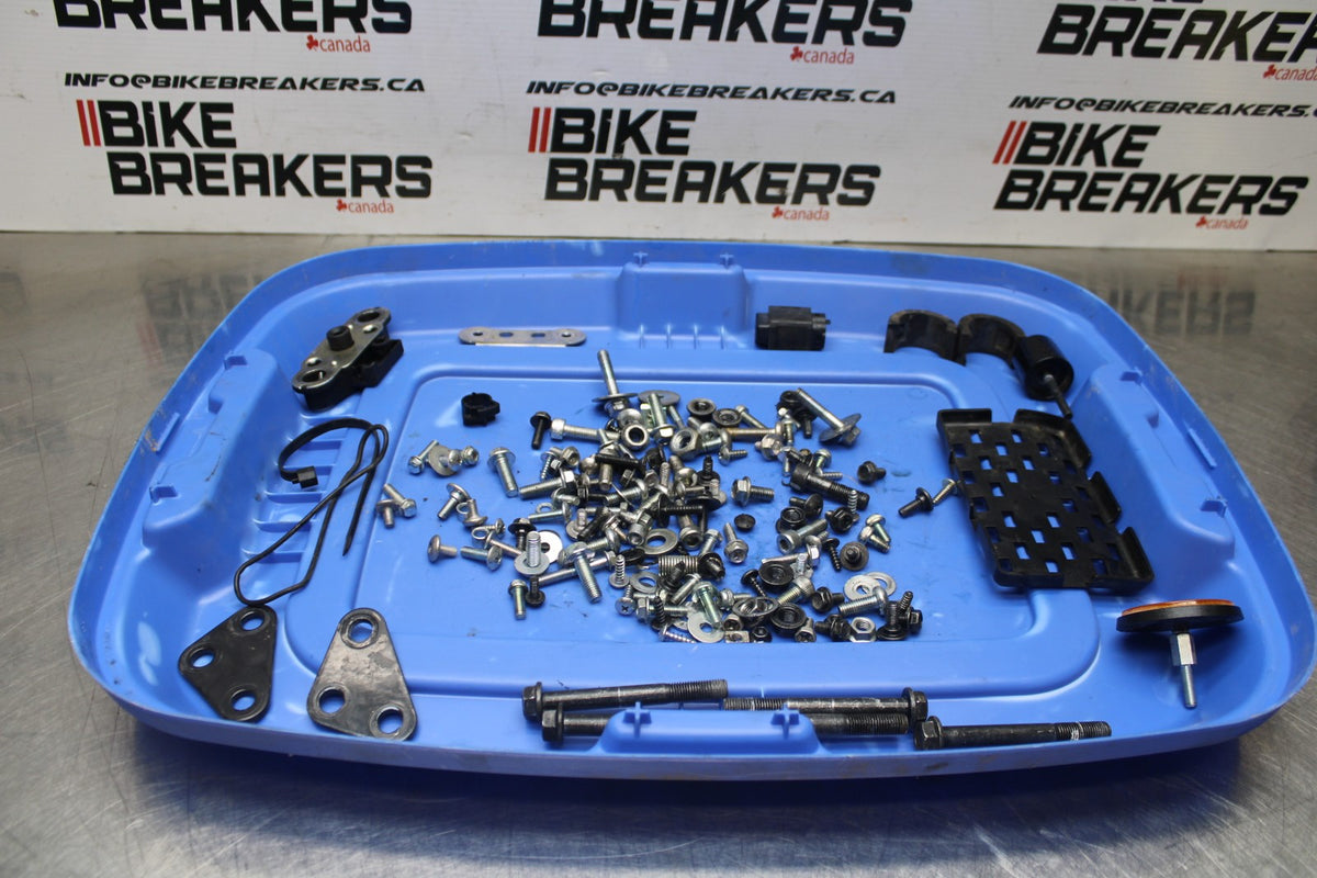 15 SUZUKI GW250F MOUNTING BOLTS HARDWARE MOTOR SCREWS BB789