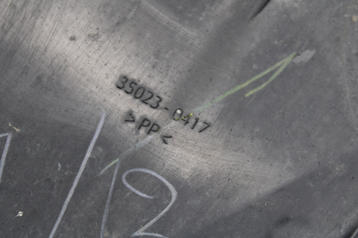 18-24 KAWASAKI NINJA 650 REAR BACK WHEEL TIRE HUGGER FENDER BB725