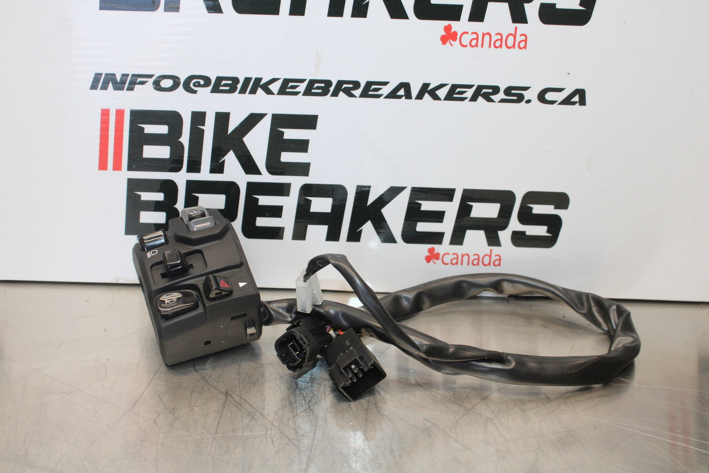 23-24 KAWASAKI NINJA ZX14R NEW!! LEFT CLIP ON HORN SIGNALS SWITCH SWITCHES BB153