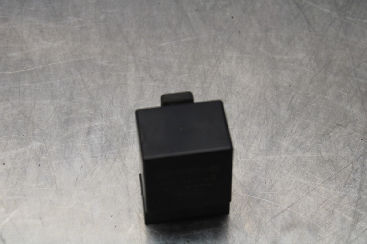 04-05 YAMAHA YZF R1 FUEL PUMP RELAY BB173