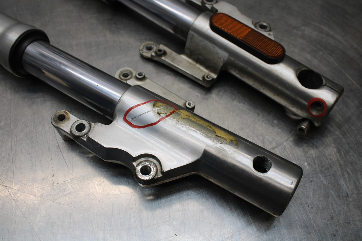 05 TRIUMPH ROCKET III FRONT FORKS SHOCK SUSPENSION SET PAIR BB186