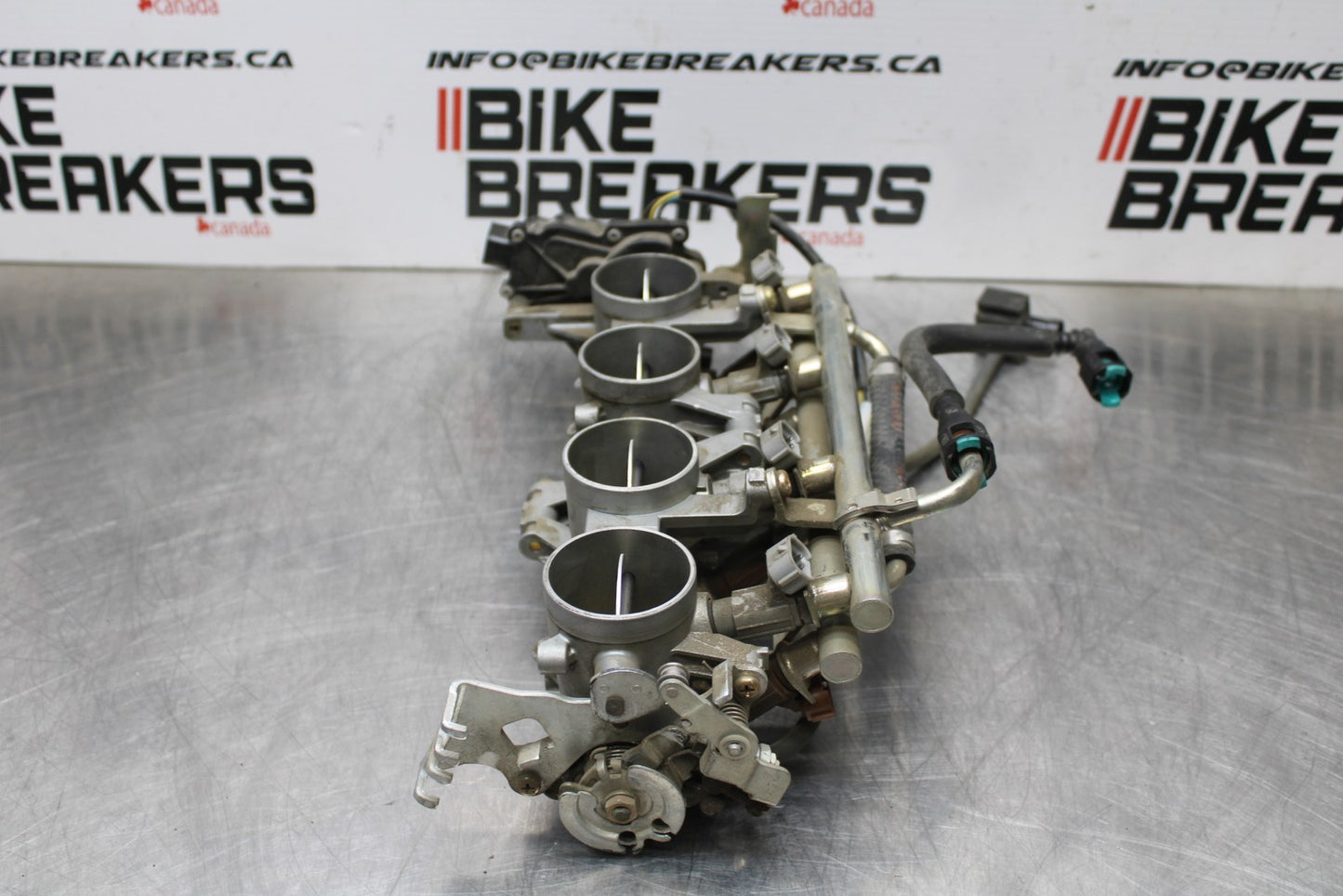 06-07 SUZUKI GSXR 600 MAIN FUEL INJECTORS / THROTTLE BODIES BB178