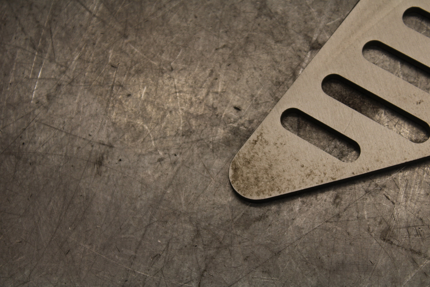 13-18 KAWASAKI NINJA ZX6R RIGHT REARSET REAR SET HEEL GUARD COVER  BB682