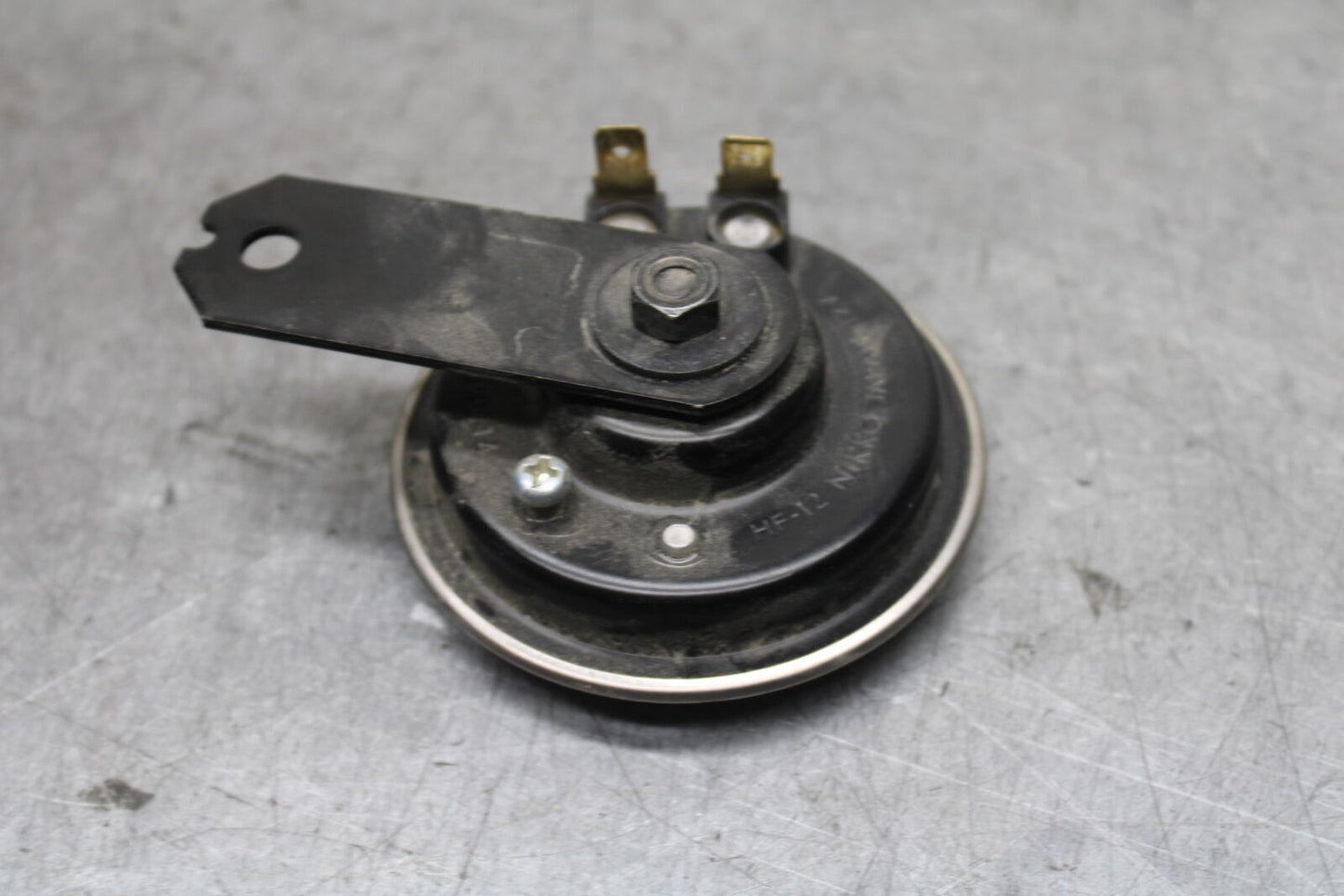 22-24 YAMAHA XSR900 HORN SIGNAL BB683