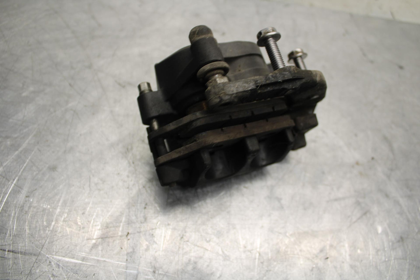 17 KAWASAKI VERSYS_X 300  FRONT BRAKE CALIPER BB504