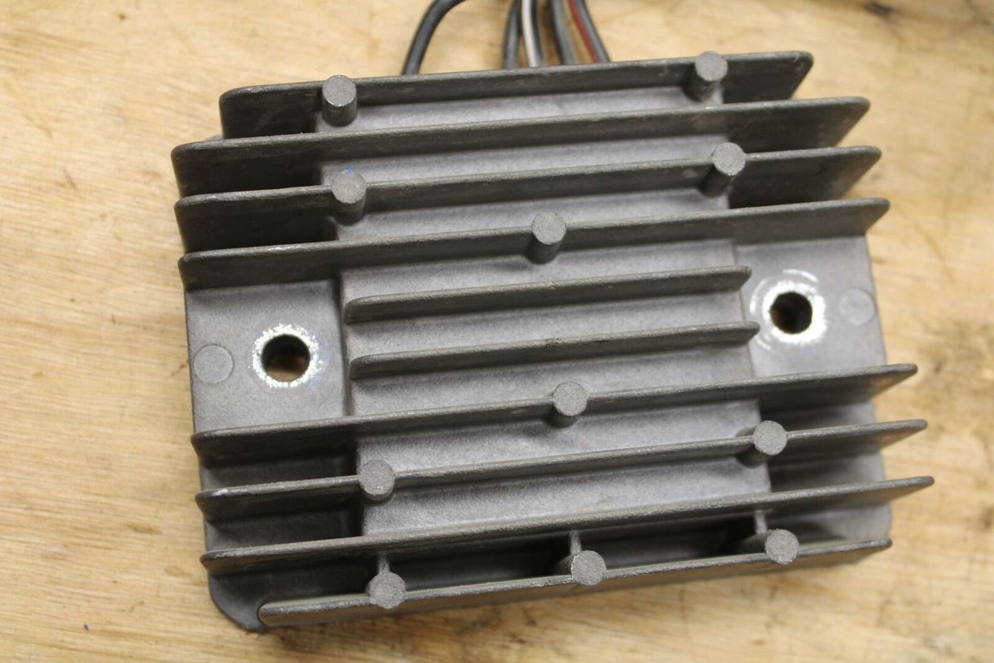 04-05 SUZUKI GSXR600 RECTIFIER VOLTAGE REGULATOR BB329