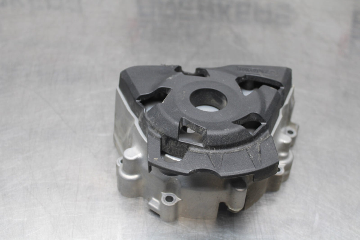 22 KAWASAKI NINJA 1000SX ENGINE SPROCKET COVER BB780