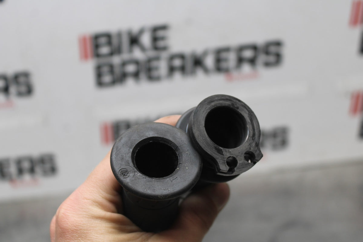 08 KAWASAKI NINJA ZX10R RIGHT THROTTLE GRIP BB902