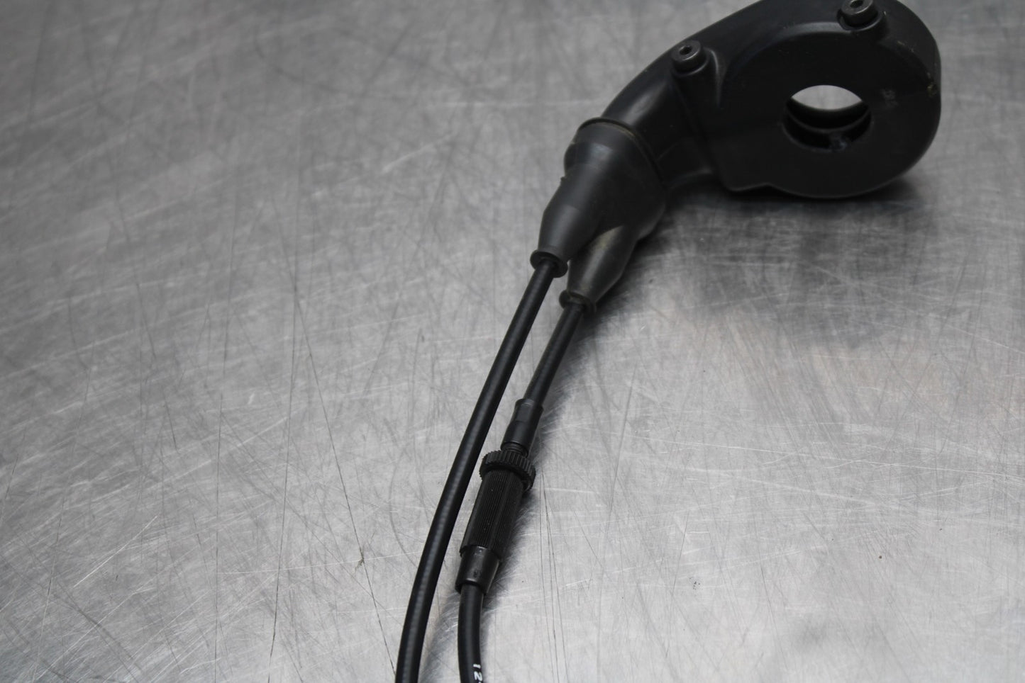 21-23 KAWASAKI NINJA ZX6R THROTTLE CABLE LINE HOUSING GUIDE BB179