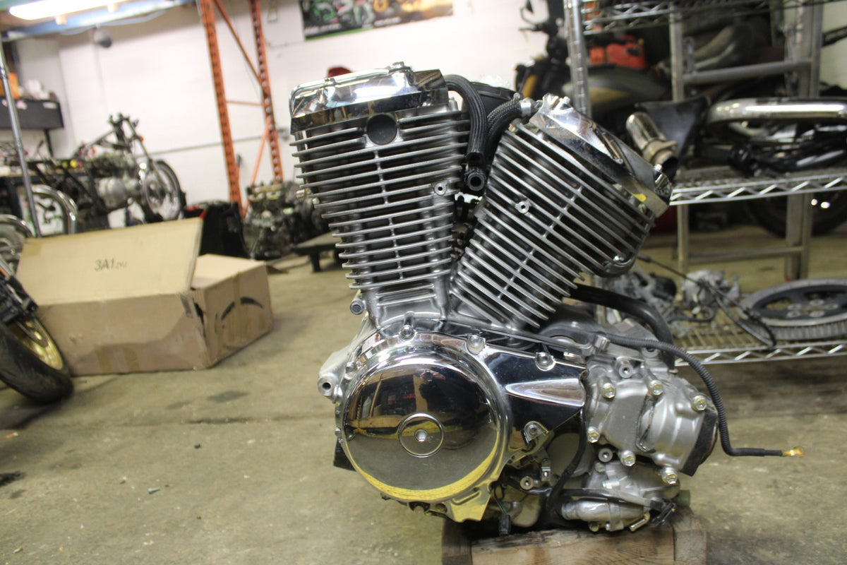 15 SUZUKI BOULEVARD C50 9376km!! ENGINE MOTOR BB775