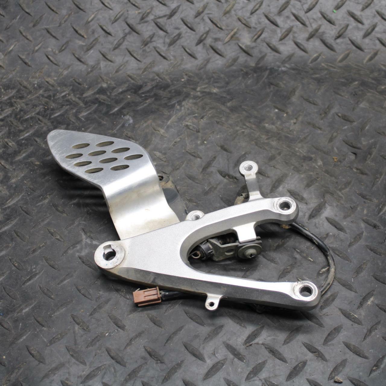 04-05 YAMAHA YZF R1 RIGHT REARSET REAR SET DRIVER FOOT PEG REST STOP BB225