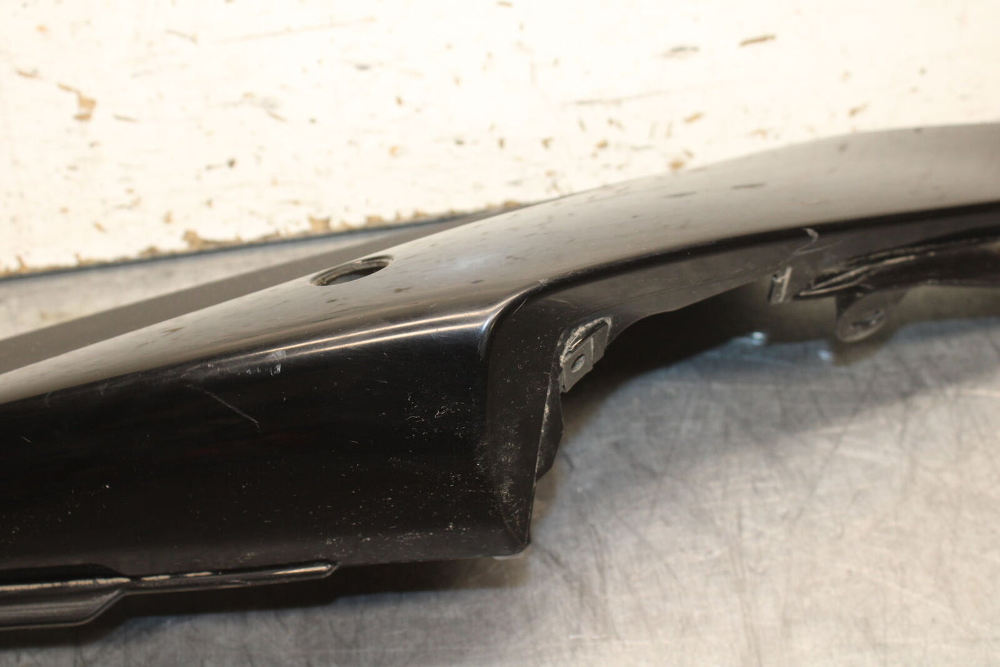 19-24 YAMAHA R3 LEFT REAR BACK TAIL FAIRING COWL SHROUD BB736
