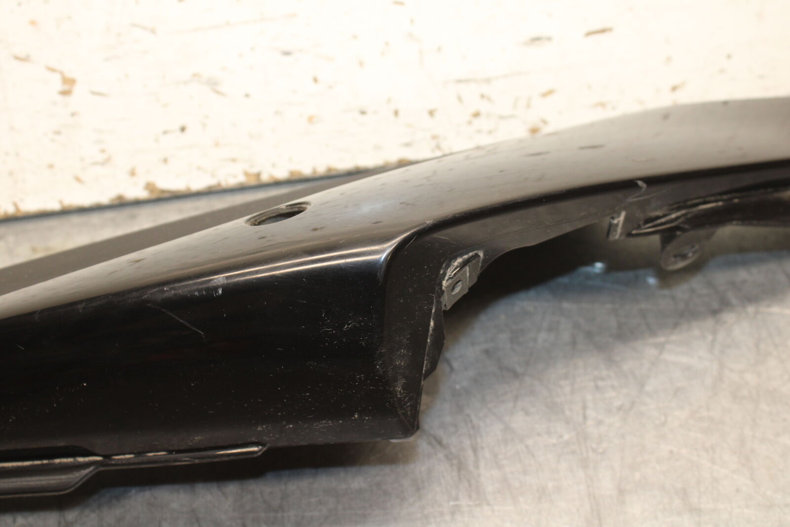19-24 YAMAHA R3 LEFT REAR BACK TAIL FAIRING COWL SHROUD BB736