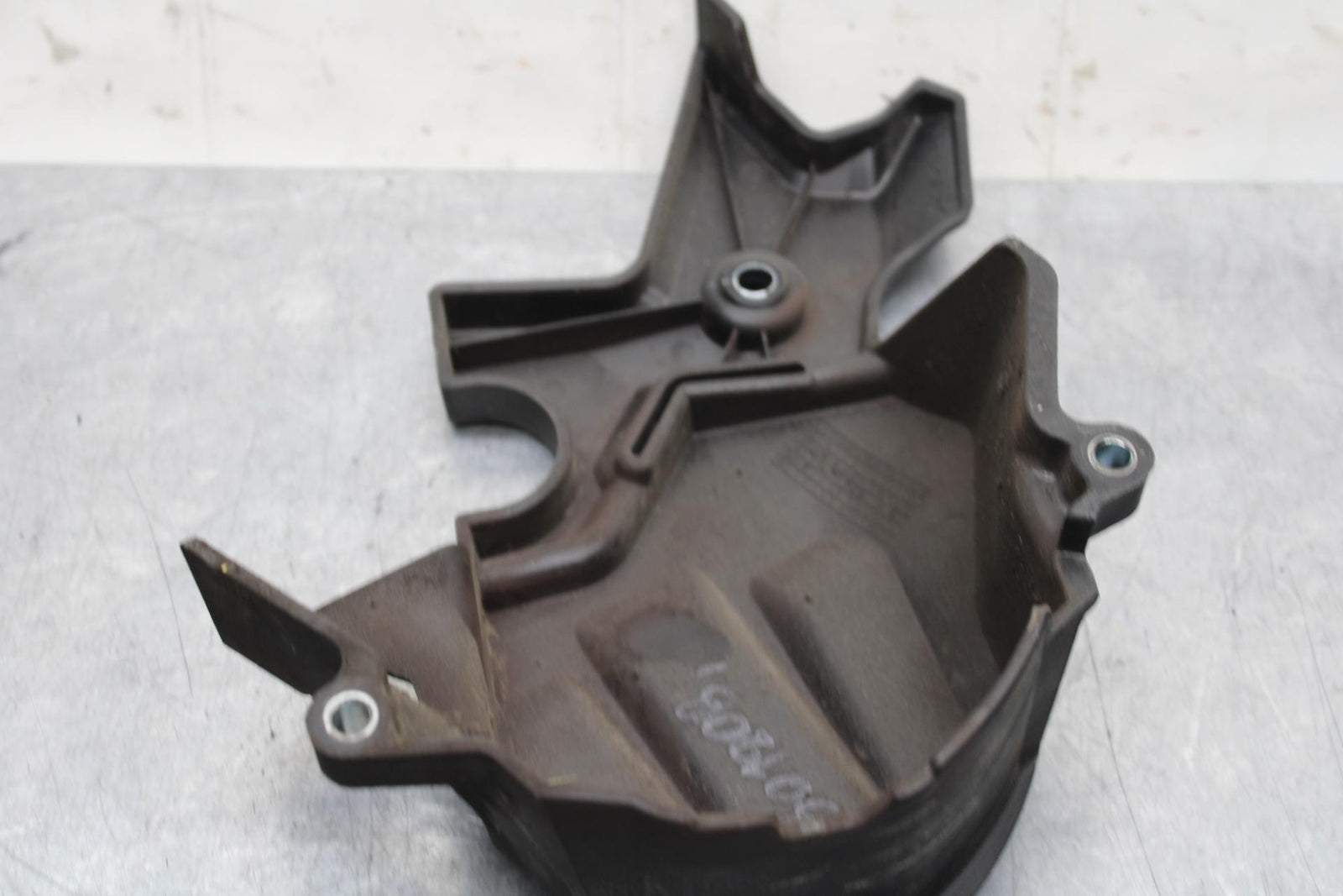 19-22 KAWASAKI Z400 ENGINE SPROCKET COVER BB586