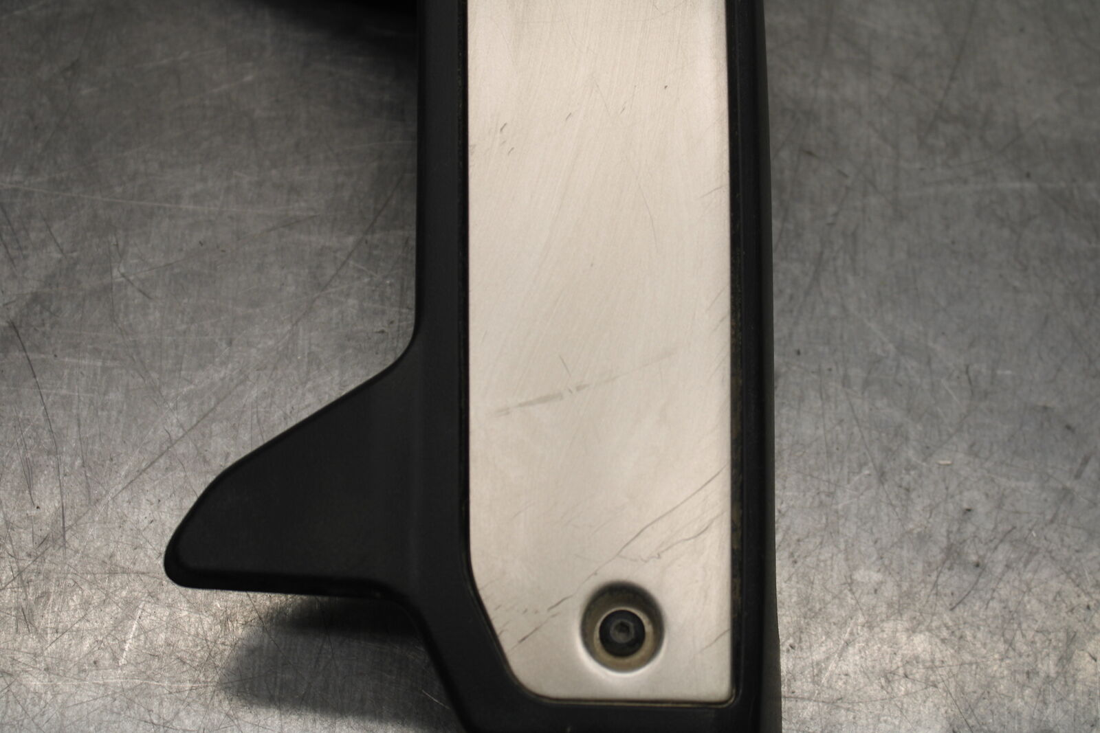 16-17 KAWASAKI VULCAN S 650 EN650 ABS RIGHT RADIATOR COVER GUARD BB731