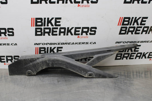 17-18 YAMAHA YZF R3 REAR BACK DRIVE CHAIN GUARD COVER SHIELD BB813