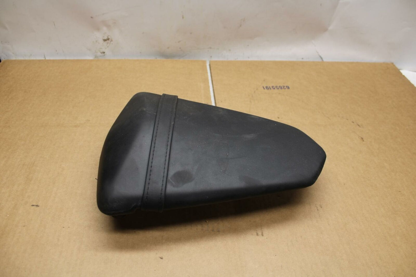 19-21 YAMAHA YZF R3 REAR BACK PASSENGER TANDEM SEAT PAD SADDLE PILLION BB378