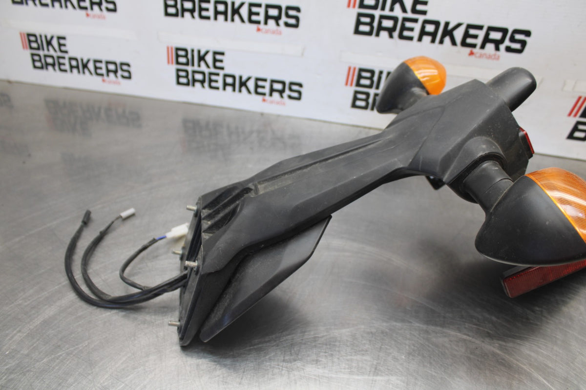 17-18 YAMAHA YZF R3 REAR BACK FENDER MUD GUARD BB00