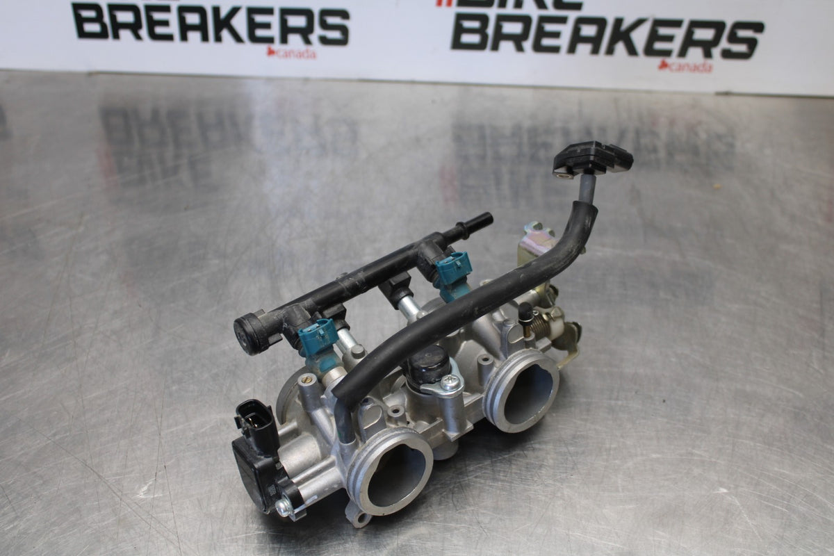 22-25 YAMAHA YZF R7 MAIN FUEL INJECTORS / THROTTLE BODIES BB182