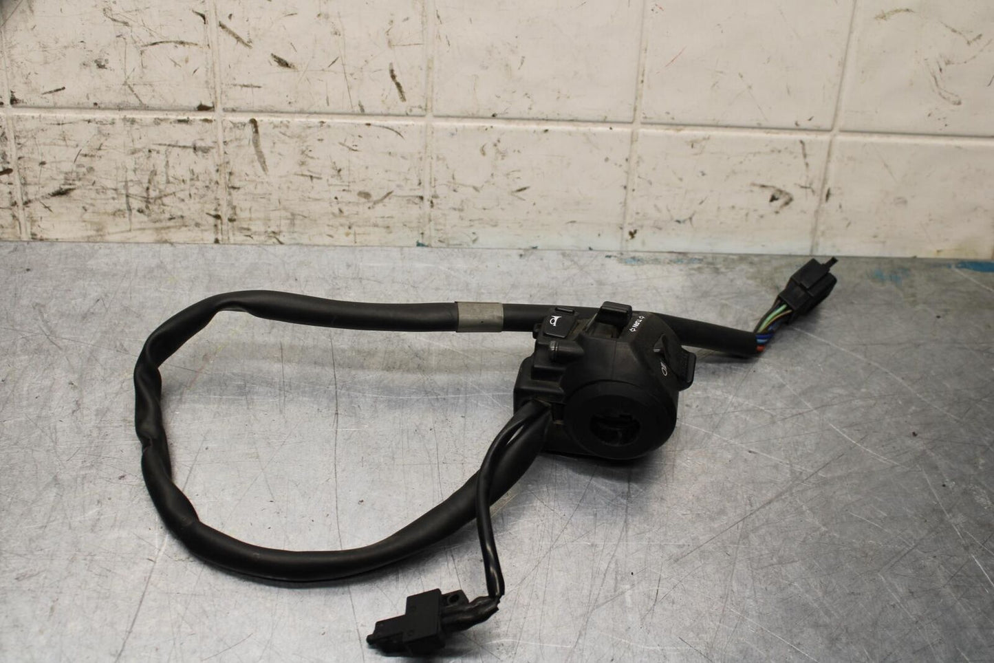 2008 Honda Interceptor 800 VFR800A ABS LEFT CLIP ON HANDLE SWITCH BB566