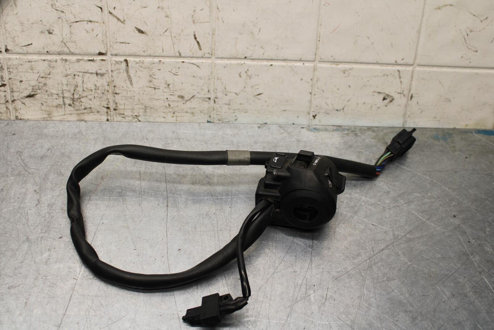 2008 Honda Interceptor 800 VFR800A ABS LEFT CLIP ON HANDLE SWITCH BB566