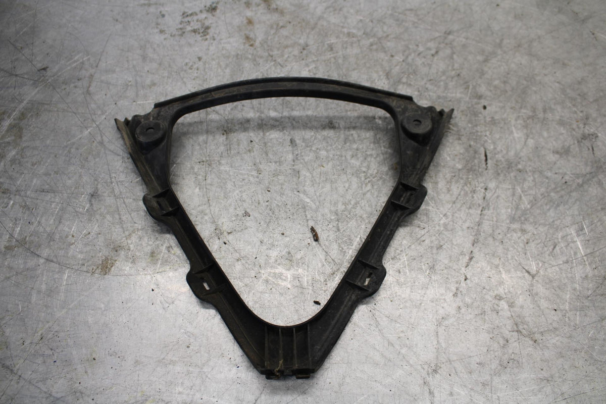 08-10 SUZUKI GSXR600 FRONT LOWER INNER EXHAUST V FAIRING COWL GUARD BB430