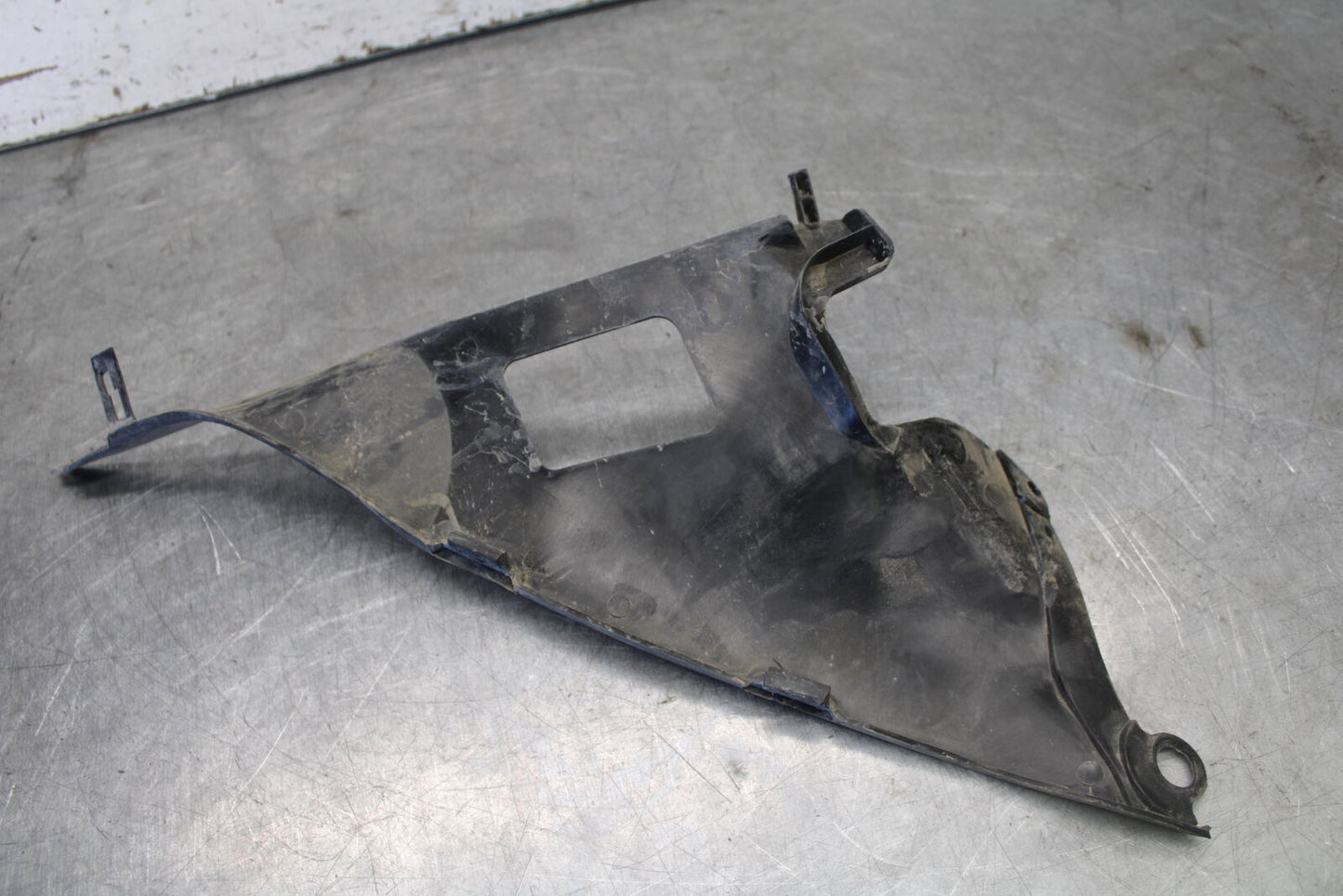 06-07 SUZUKI GSXR 600 RIGHT LEFT INNER FAIRINGS COWLS PANELS TRIMS BB694