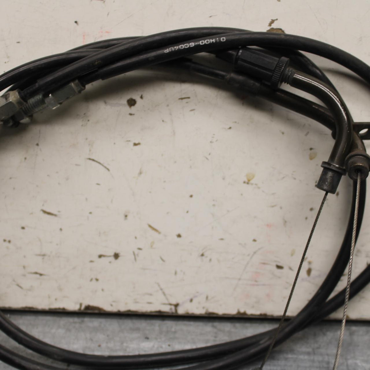 06-07 SUZUKI GSXR750 THROTTLE CABLES LINES 58300-01H00 58300-02H10 BB645