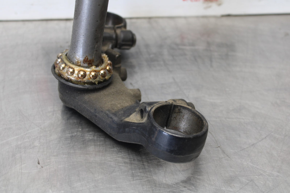 84 HONDA INTERCEPTOR 1000 VF1000F FRONT FORKS CLAMP LOWER TRIPLE TREE STEM BB878