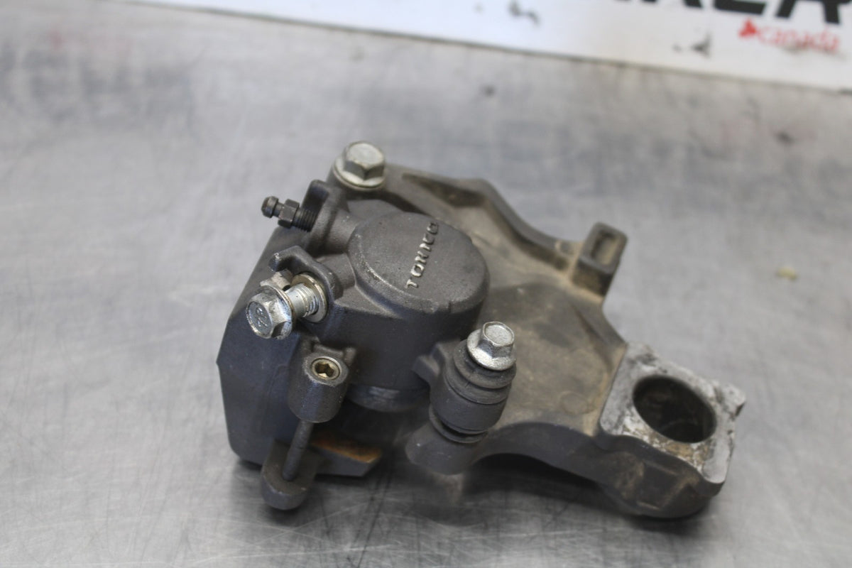 06-07 SUZUKI GSXR600 REAR BACK BRAKE CALIPER W MOUNT BRACKET BB836