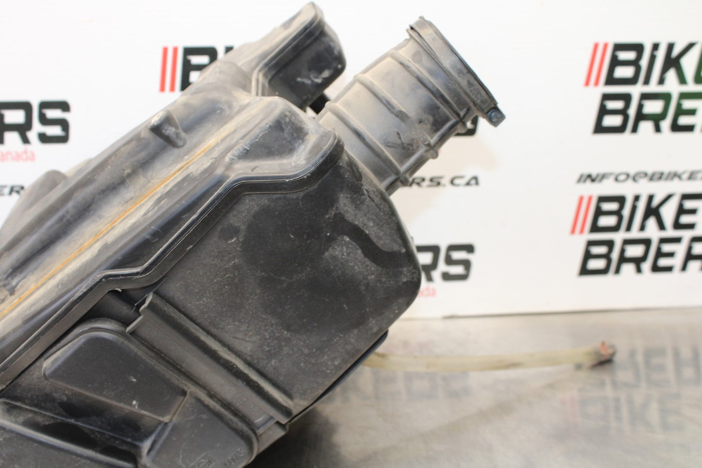 08-18 KAWASAKI KLR650 AIRBOX AIR INTAKE FILTER BOX BB183