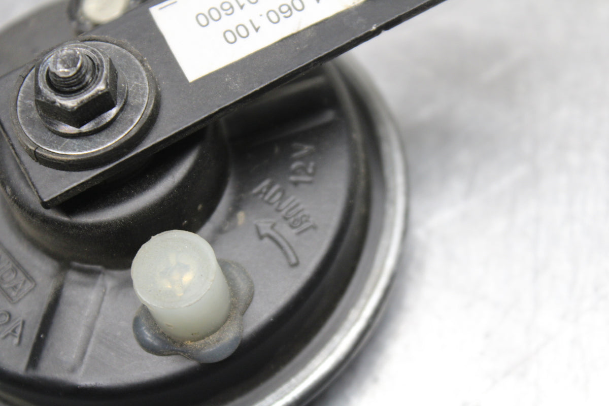 17-24 KTM 390 DUKE HORN SIGNAL BB734