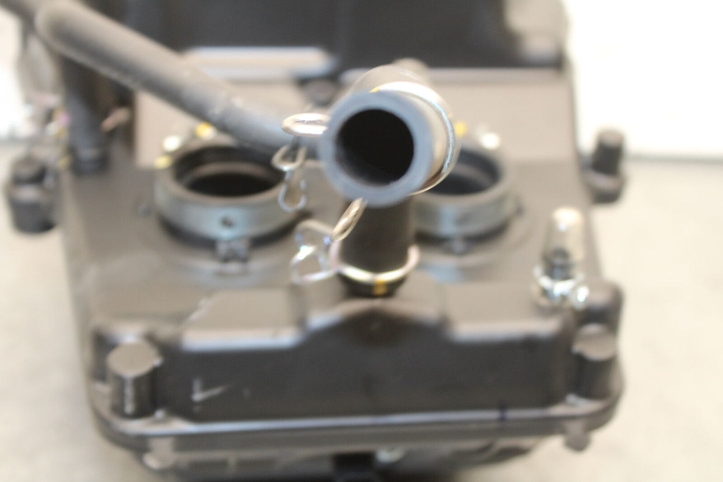 18-23 KAWASAKI NINJA 400 AIRBOX AIR INTAKE FILTER BOX BB660