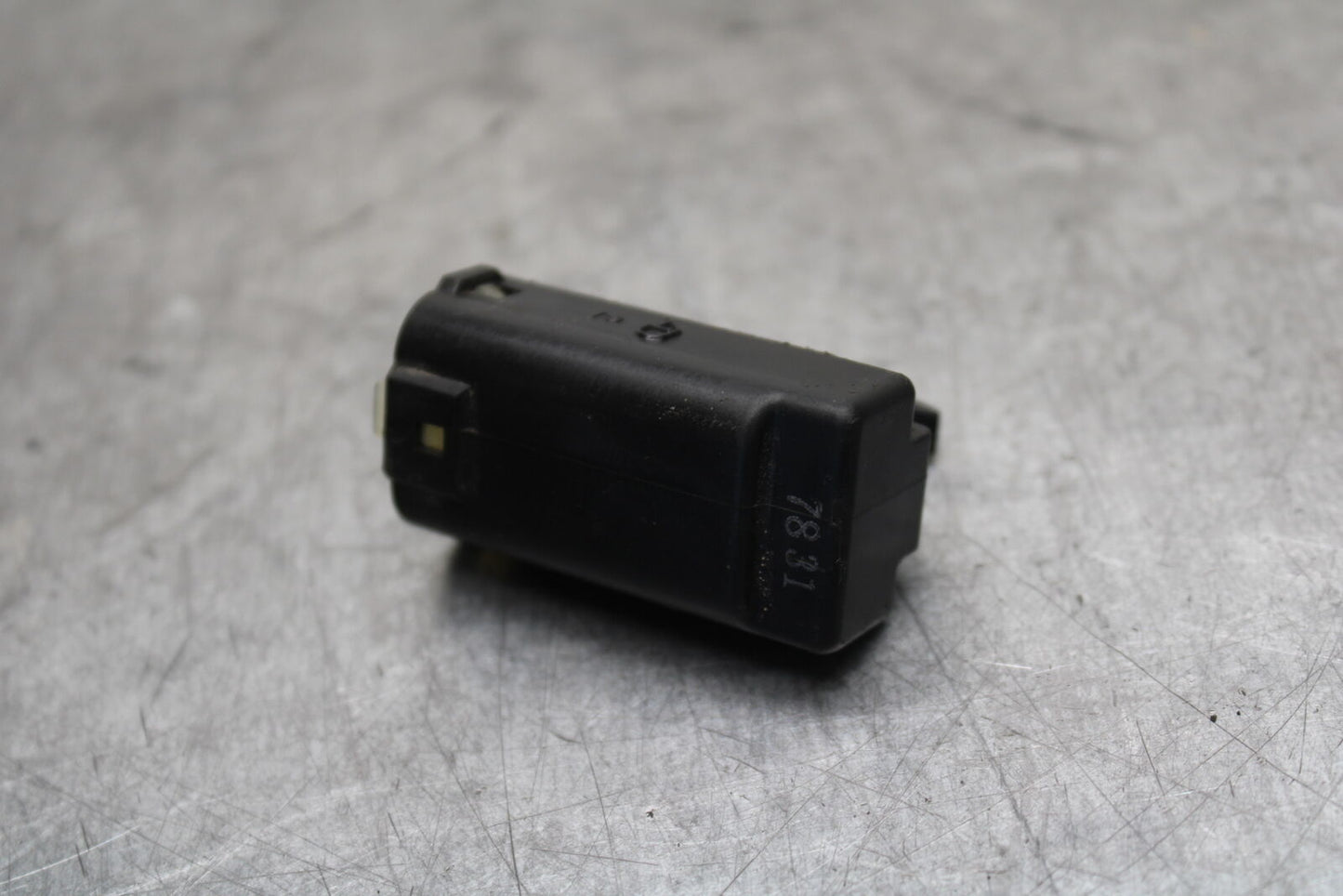 08-09 YAMAHA YZF R6S TIP OVER BANK ANGLE CRASH SENSOR SWITCH   BB690