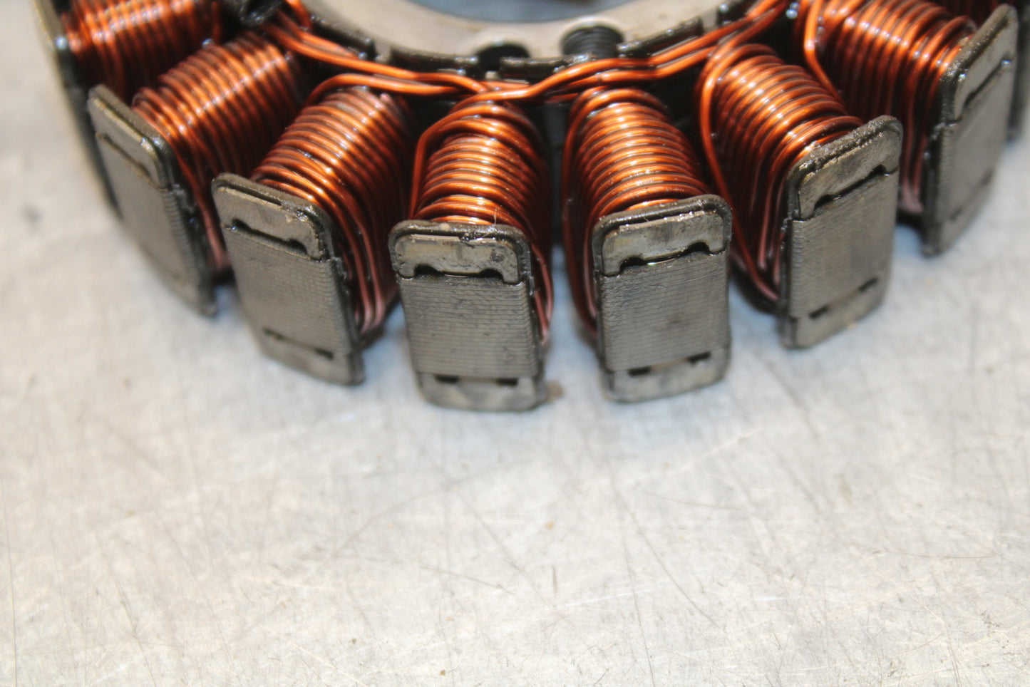 2004 Yamaha Raptor 660R YFM660R STATOR GENERATOR ALTERNATOR MAGNETO BB695