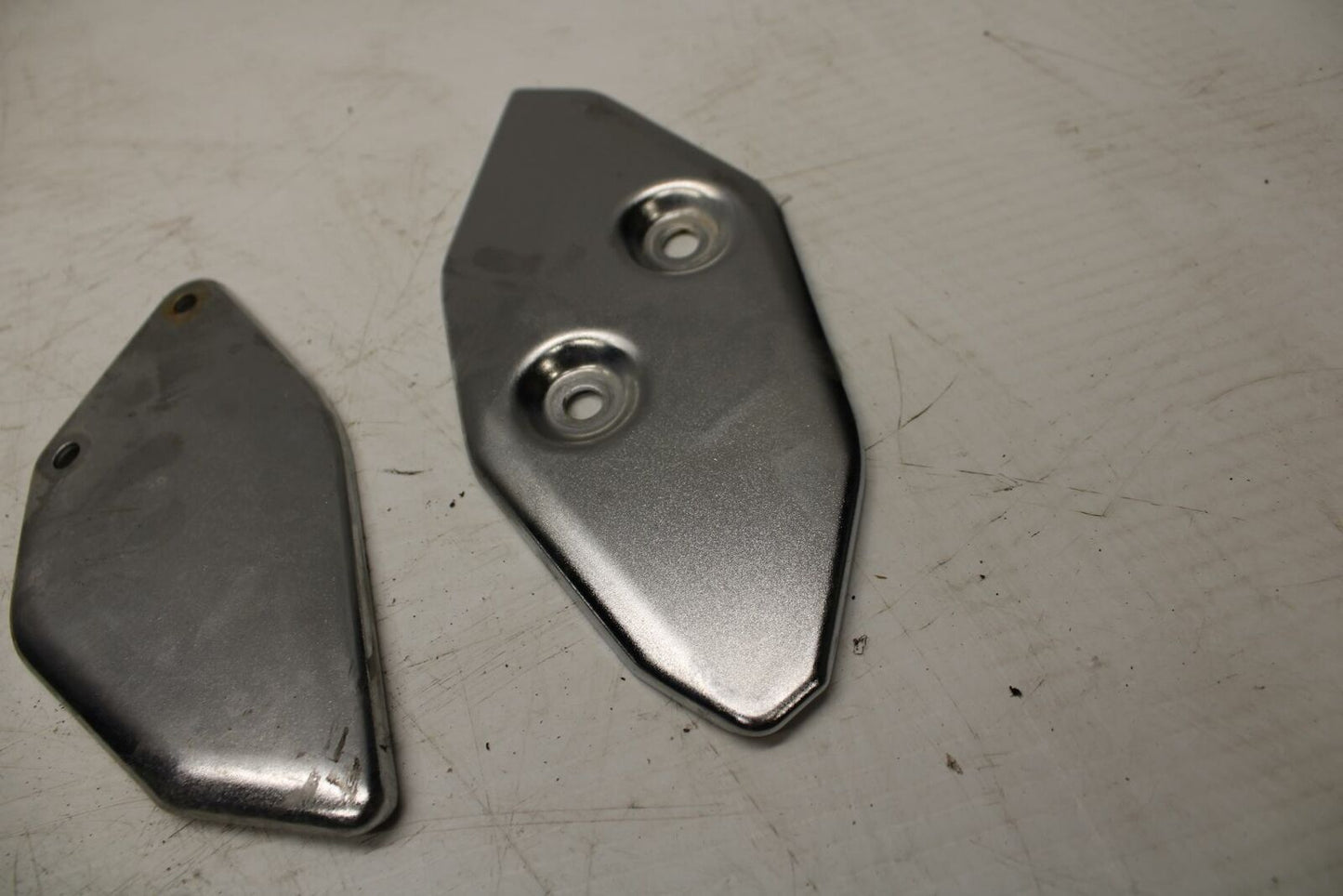15-17 YAMAHA YZF R3  REARSET REAR SET HEEL GUARD COVER  BB288
