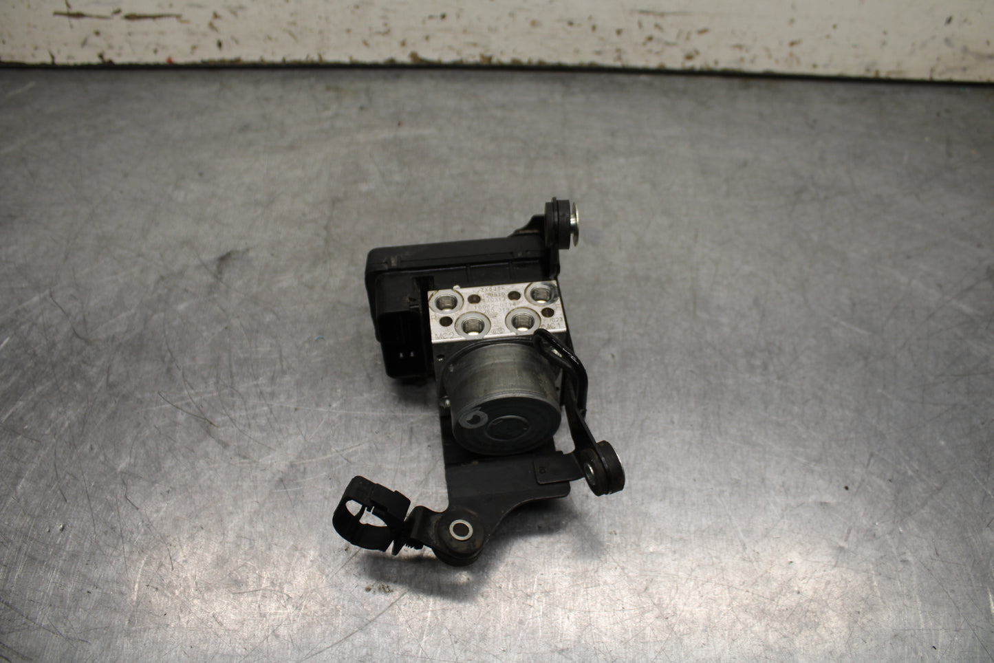 13-17 KAWASAKI NINJA ZX6R ZX636E ABS PUMP UNIT MODULE BB735