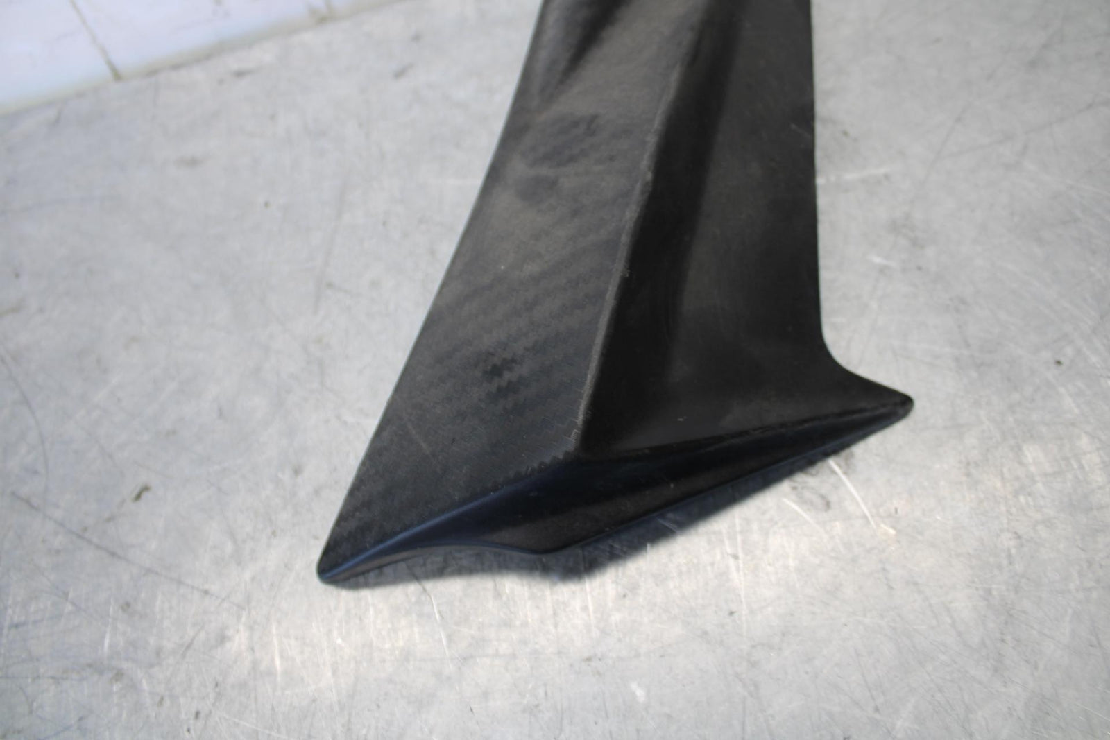 15-21 SUZUKI GSXR600 RIGHT MID UPPER SIDE FAIRING COWL PLASTIC BB437