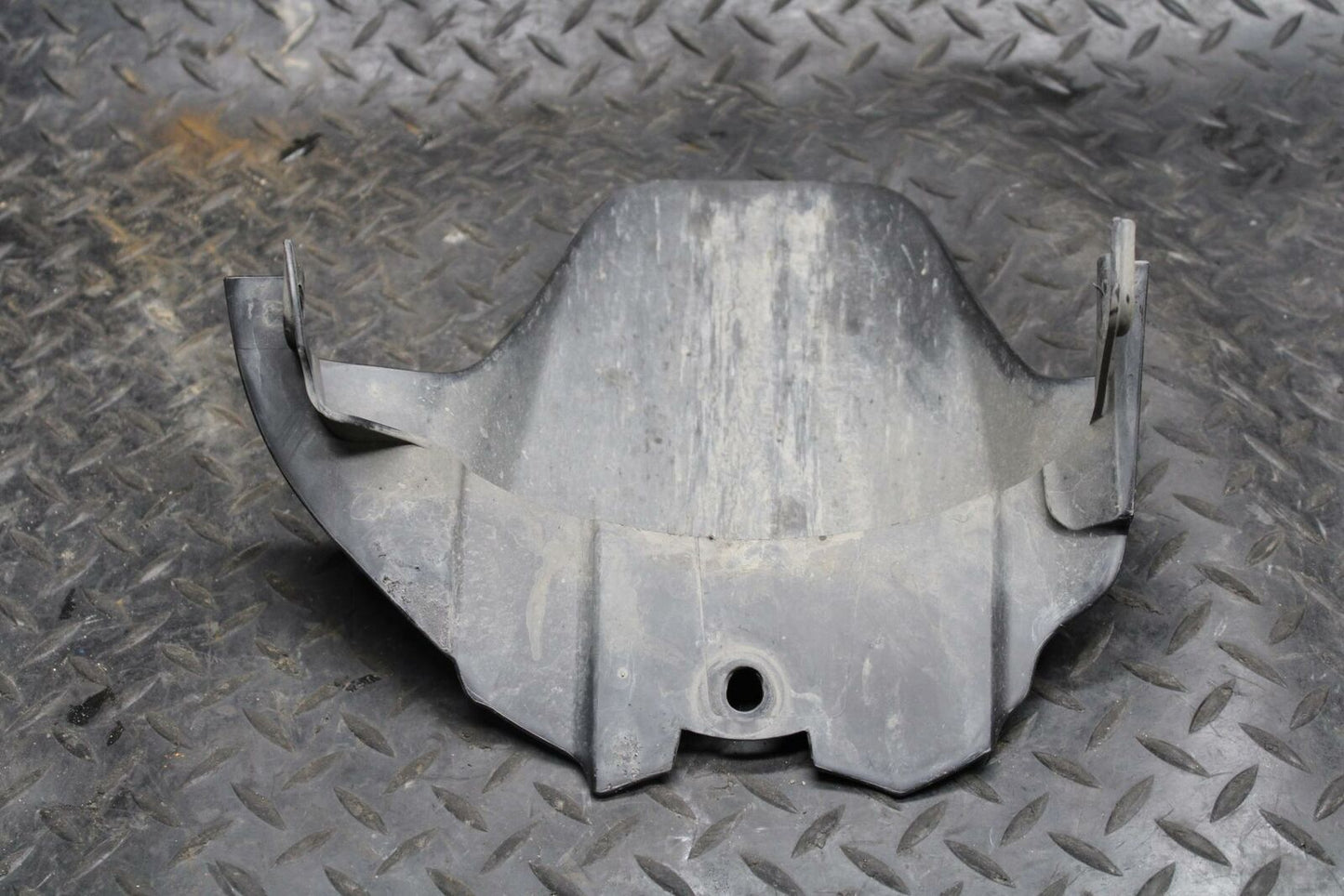 08-09 SUZUKI GSXR750 REAR BACK WHEEL TIRE HUGGER FENDER BB208
