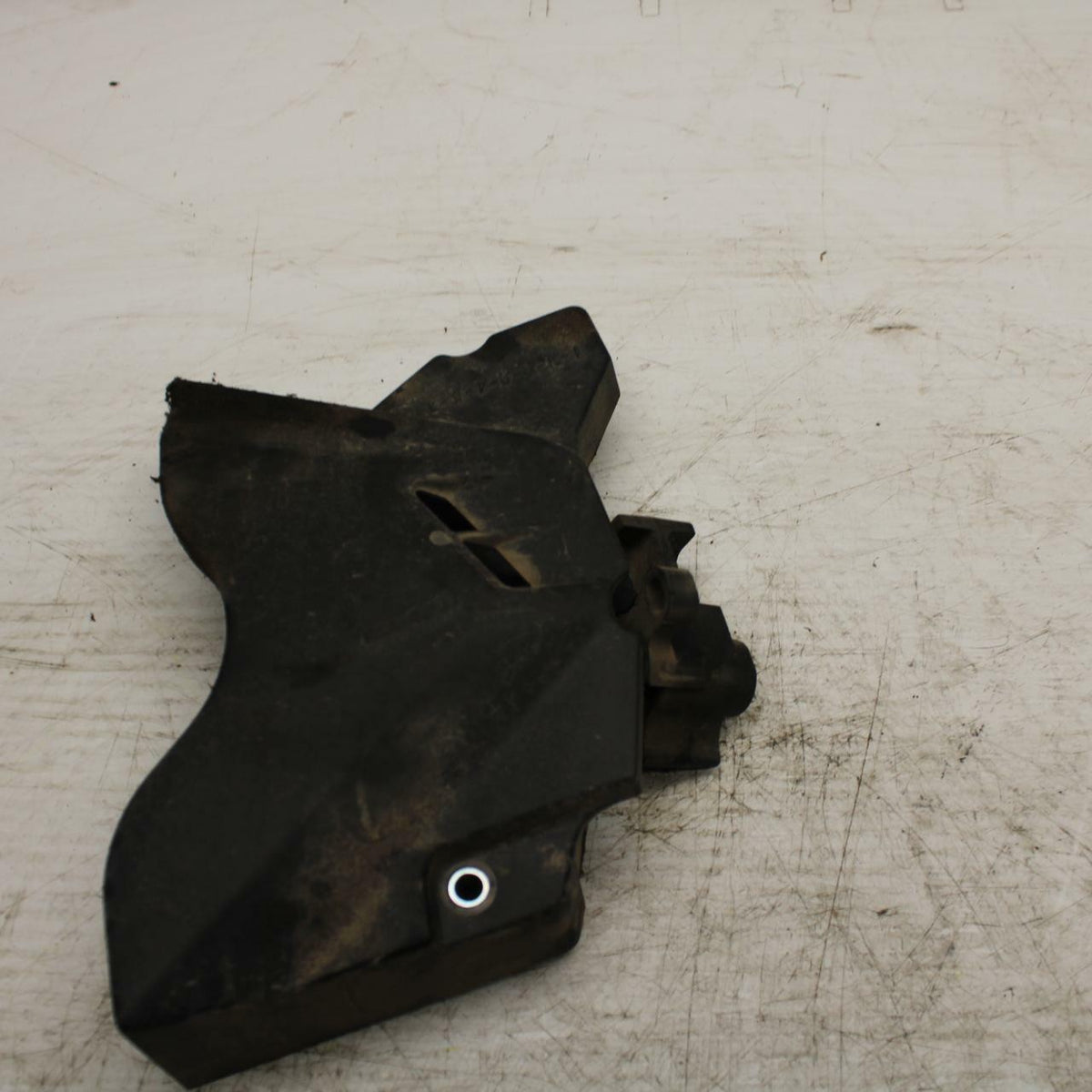 15-17 YAMAHA YZF R3 ENGINE SPROCKET COVER 1WD-E5418-00-00 BB288