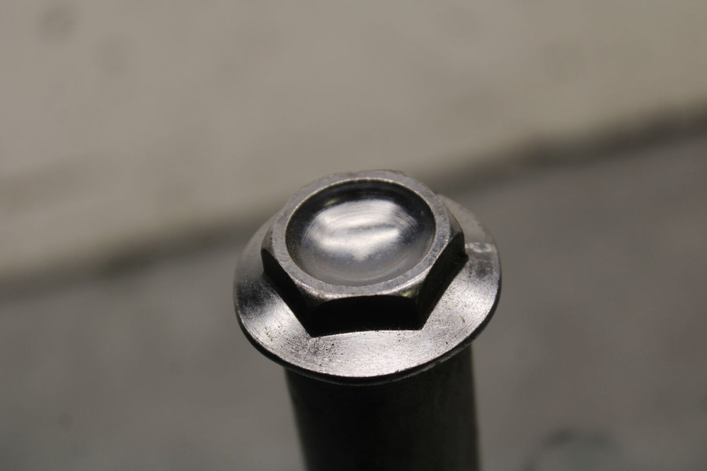 17-21 HONDA CBR1000RR SP FRONT WHEEL RIM AXLE PIVOT BOLT BB681