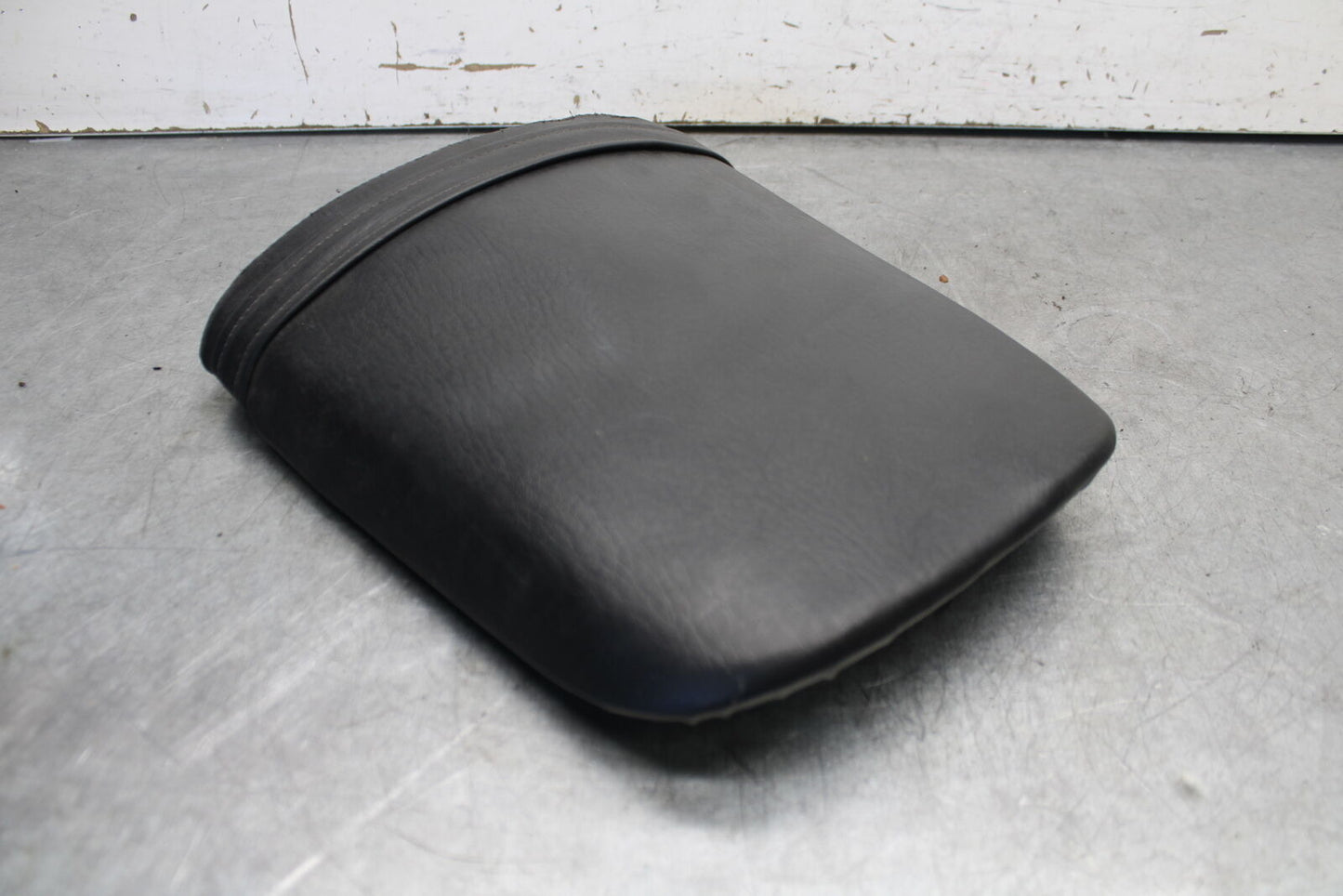 07-12 HONDA CBR600RR REAR BACK PASSENGER TANDEM SEAT PAD SADDLE PILLION BB672