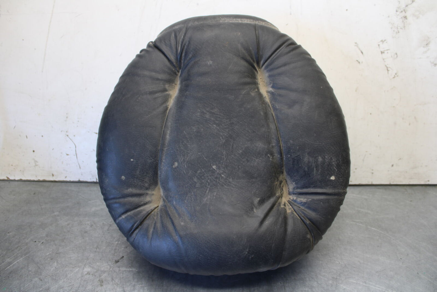 05-06 YAMAHA ROYAL STAR REAR BACK PASSENGER SEAT BB697