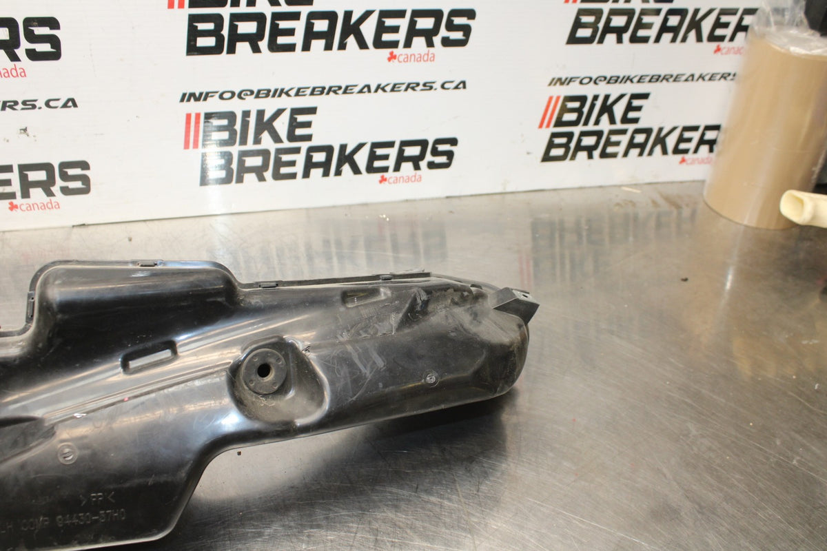 08-10 SUZUKI GSXR 600 RIGHT LEFT AIR INTAKE DUCTS BB835
