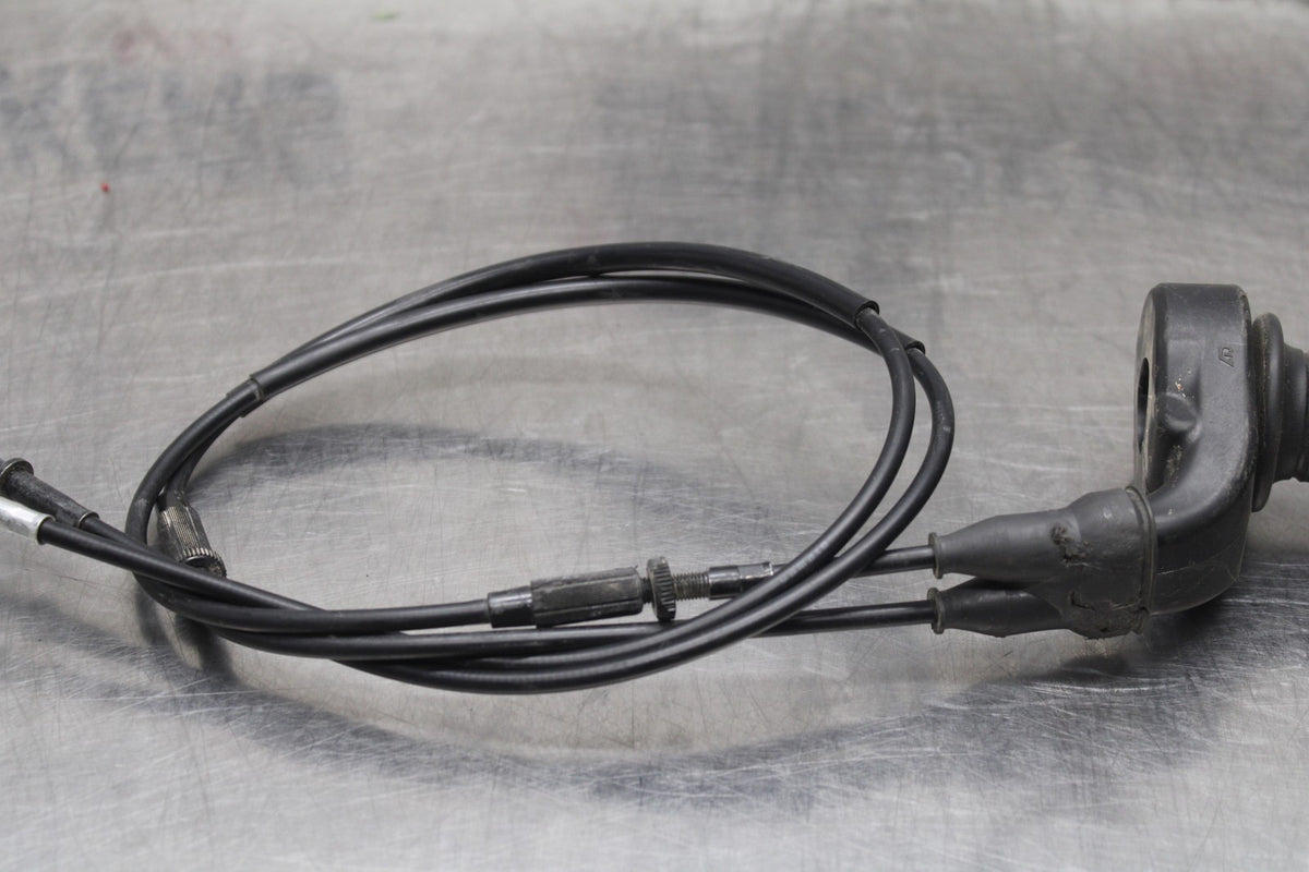 24-25 KAWASAKI NINJA ZX6R THROTTLE CABLES LINES & HOUSING BB939