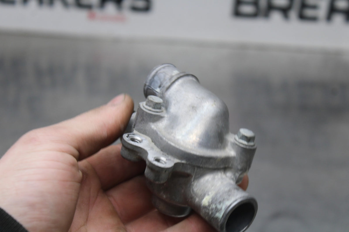 09 KAWASAKI NINJA 250R THERMOSTAT W HOUSING ASSEMBLY BB824
