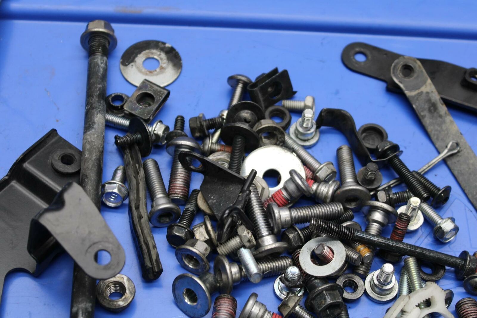 13-18 KAWASAKI NINJA ZX6R ENGINE MOTOR MOUNT STAY BRACKETS LEFTOVER BB304